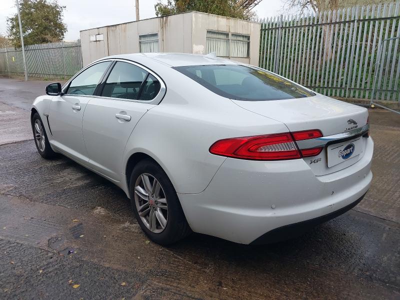 2015 JAGUAR XF 2.2D [163] LUXURY 4DR AUTO