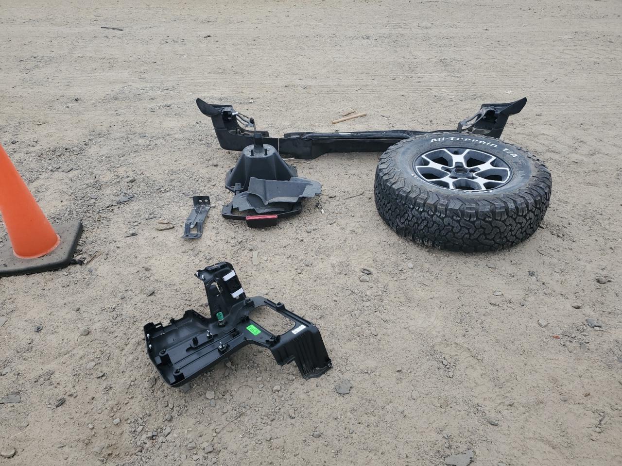 2020 Jeep Wrangler Unlimited Rubicon VIN: 1C4HJXFG2LW320130 Lot: 86405265