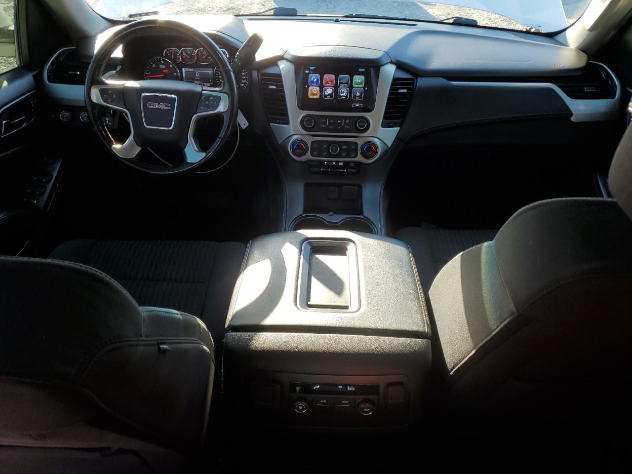 2018 GMC Yukon Xl K1500 Sle VIN: 1GKS2FKC5JR239672 Lot: 86179445