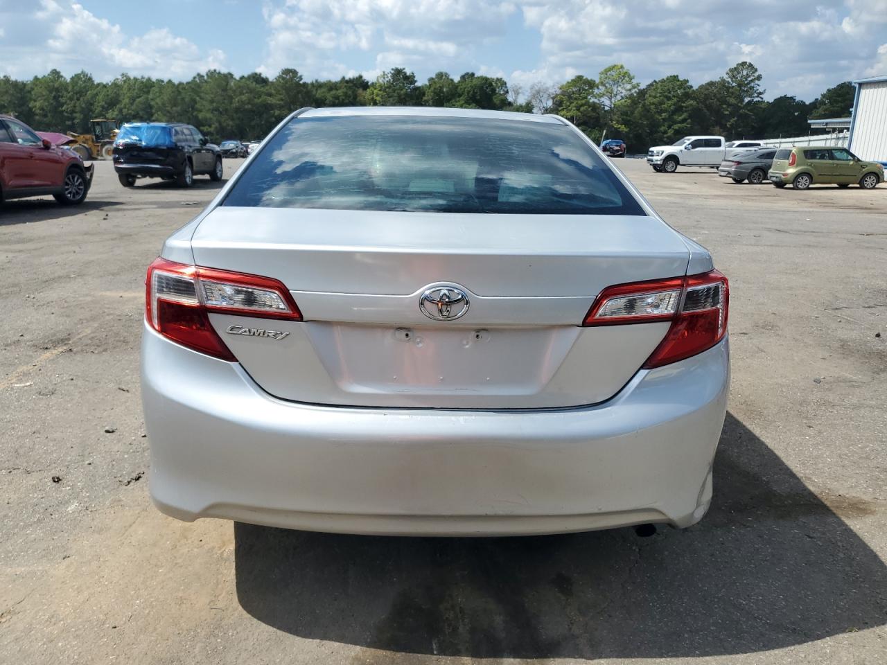 2014 Toyota Camry L VIN: 4T1BF1FK1EU745518 Lot: 84914205