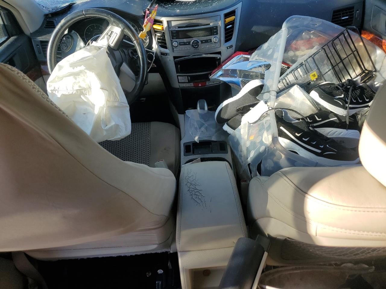 2011 Subaru Outback 3.6R Limited VIN: 4S4BRDKCXB2371795 Lot: 81961845