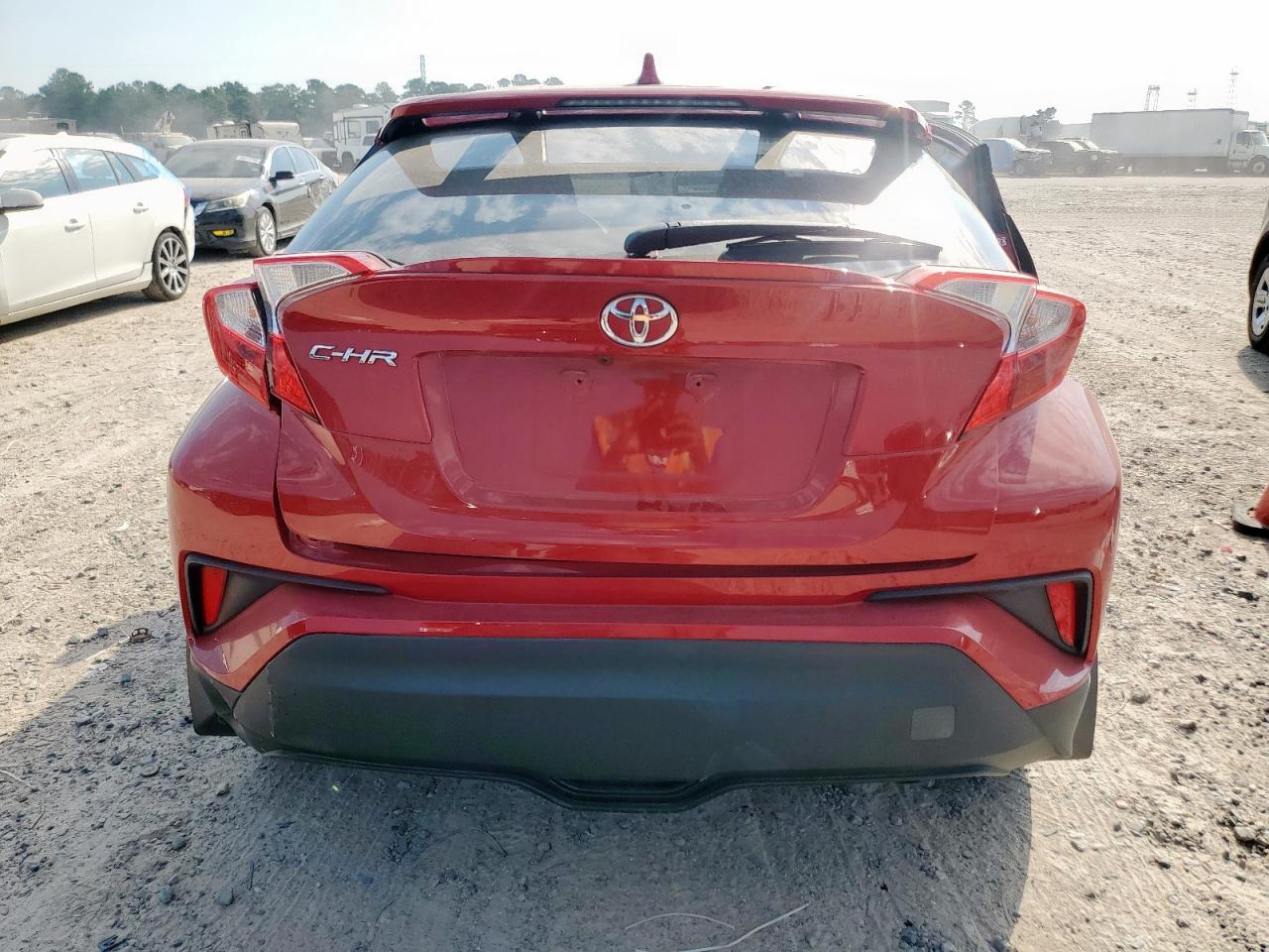 2020 Toyota C-Hr Xle VIN: NMTKHMBX7LR116878 Lot: 81955835