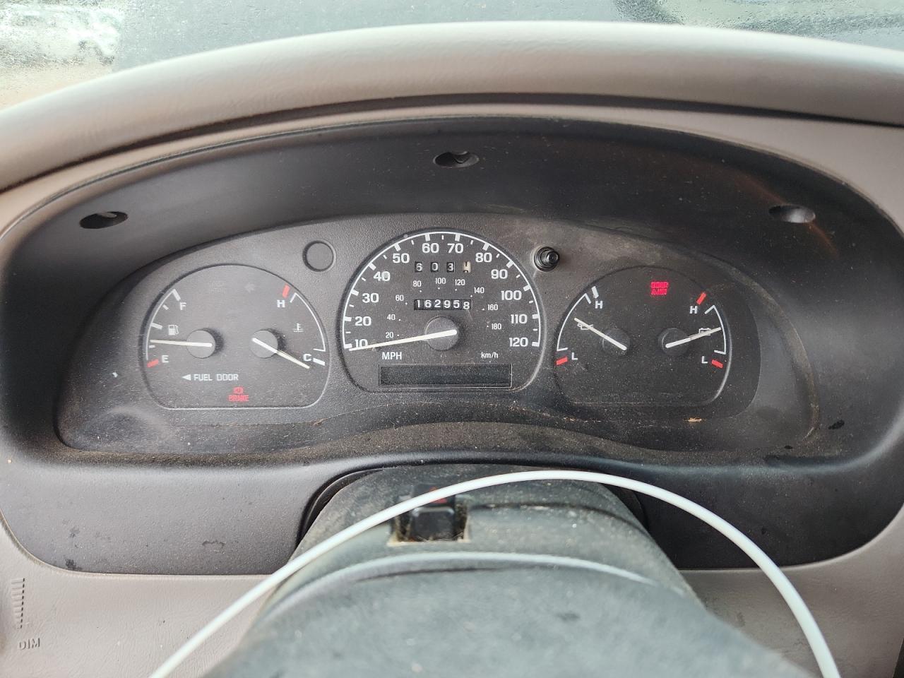 2000 Ford Ranger VIN: 1FTYR10V2YTA02112 Lot: 89857295