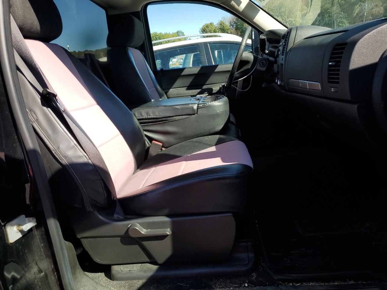 2011 Chevrolet Silverado K1500 Lt VIN: 1GCNKSE01BZ407702 Lot: 85722775