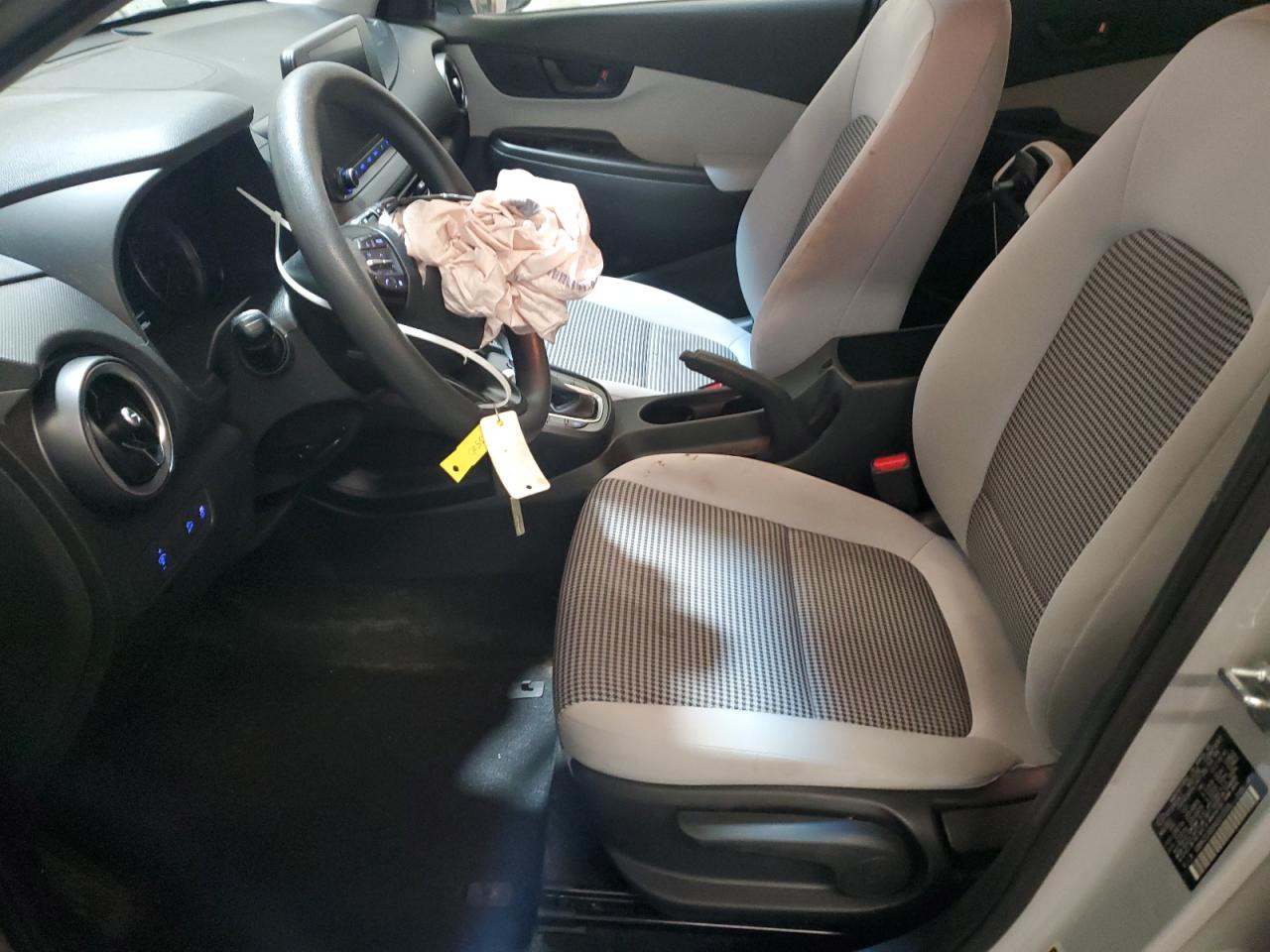 2022 Hyundai Kona Sel VIN: KM8K2CAB9NU819556 Lot: 85083225