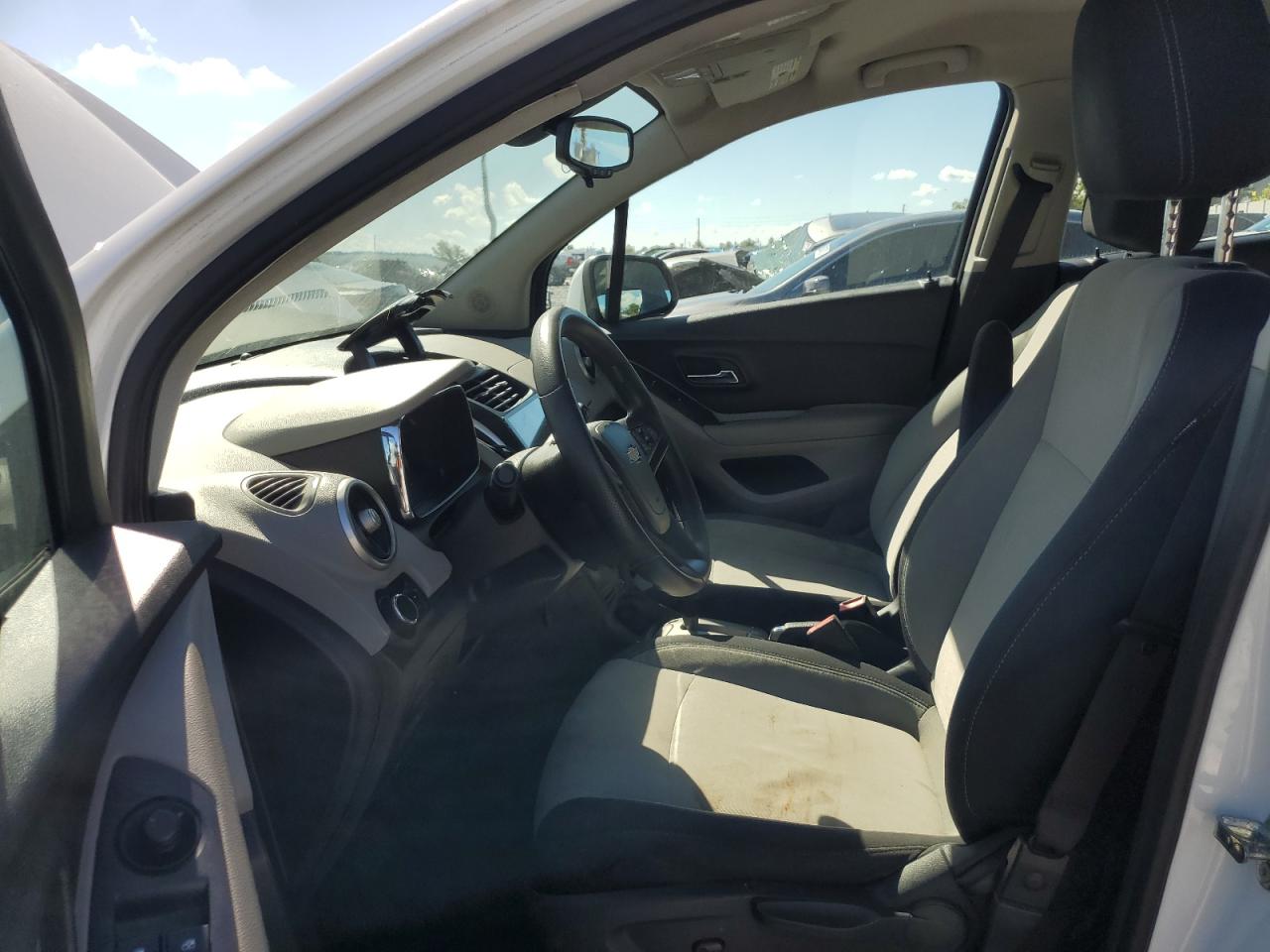 2015 Chevrolet Trax Ls VIN: 3GNCJKSB5FL240653 Lot: 82529445