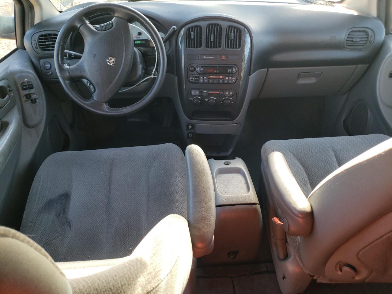 2005 Dodge Grand Caravan Sxt VIN: 2D4GP44LX5R199158 Lot: 82359695