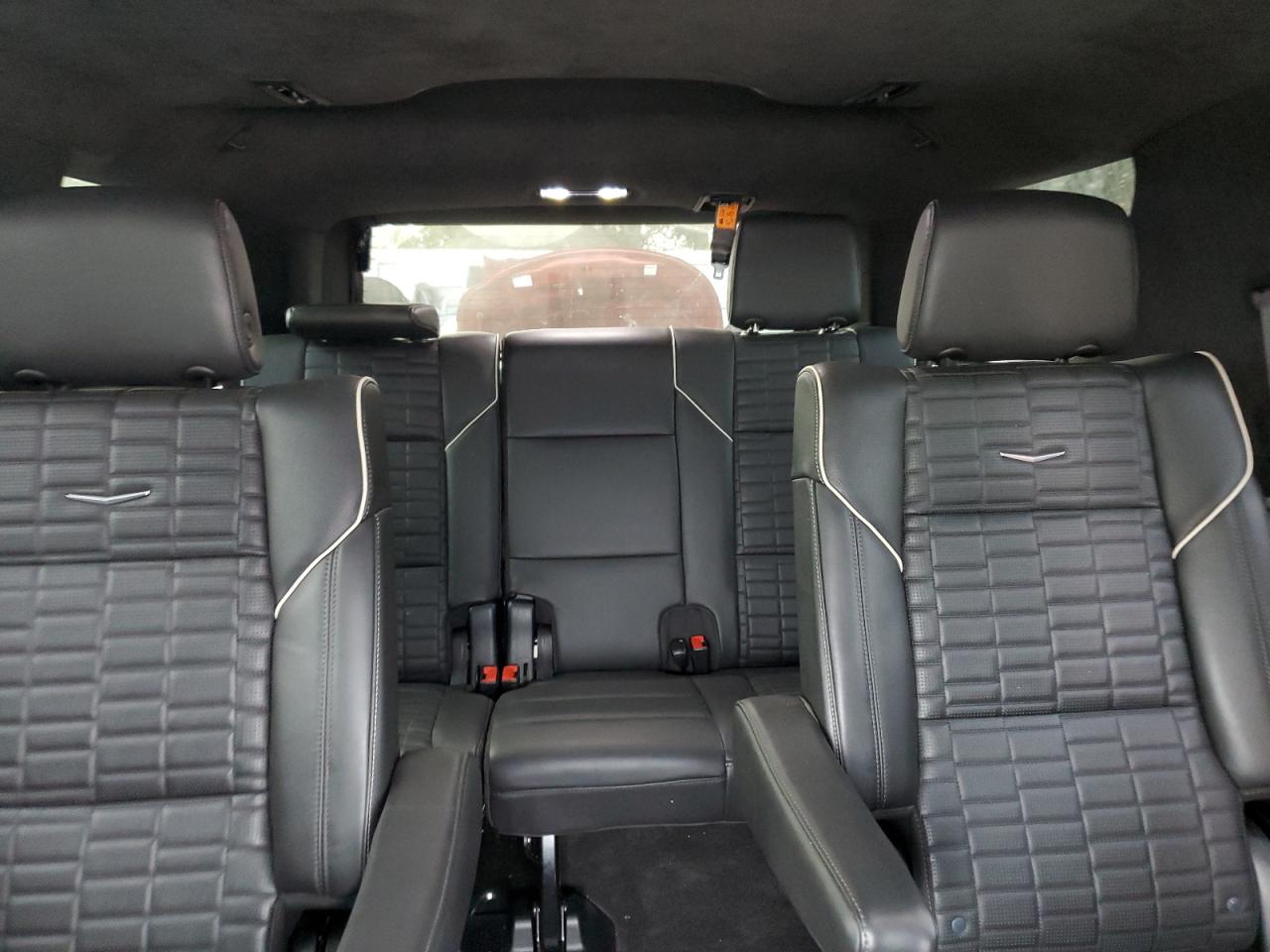 2022 Cadillac Escalade Sport Platinum VIN: 1GYS4GKL5NR227940 Lot: 85073125