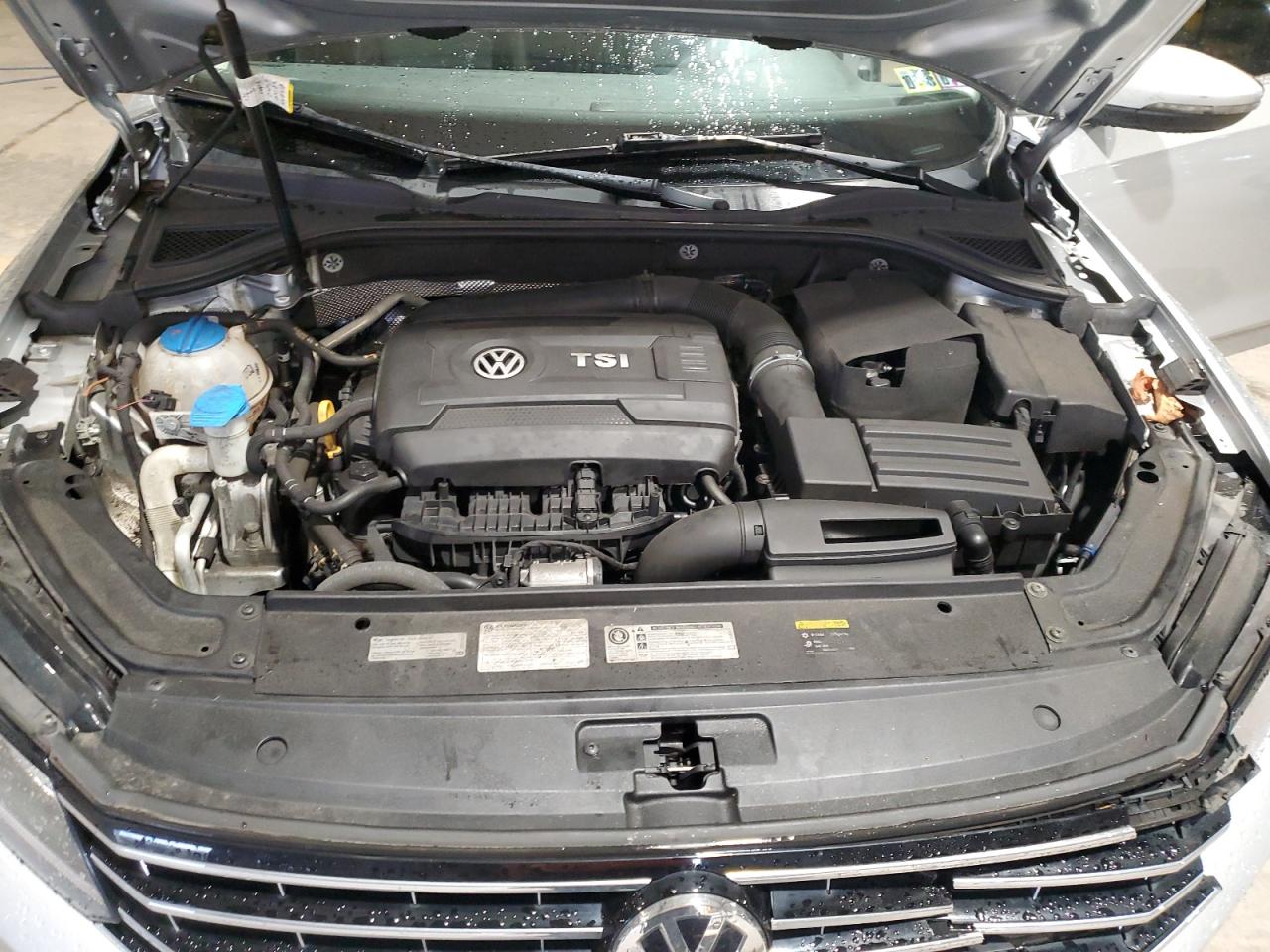 2017 Volkswagen Passat Se VIN: 1VWBT7A32HC084458 Lot: 87203455