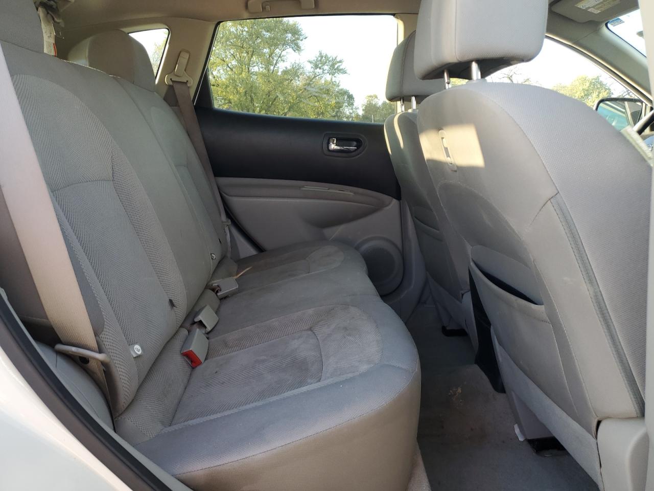 2015 Nissan Rogue Select S VIN: JN8AS5MV5FW755897 Lot: 86527945