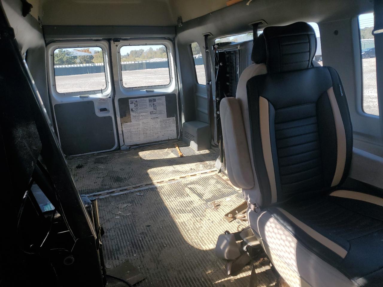 2004 Ford Econoline E250 Van VIN: 1FTNS24L74HB35967 Lot: 89522405