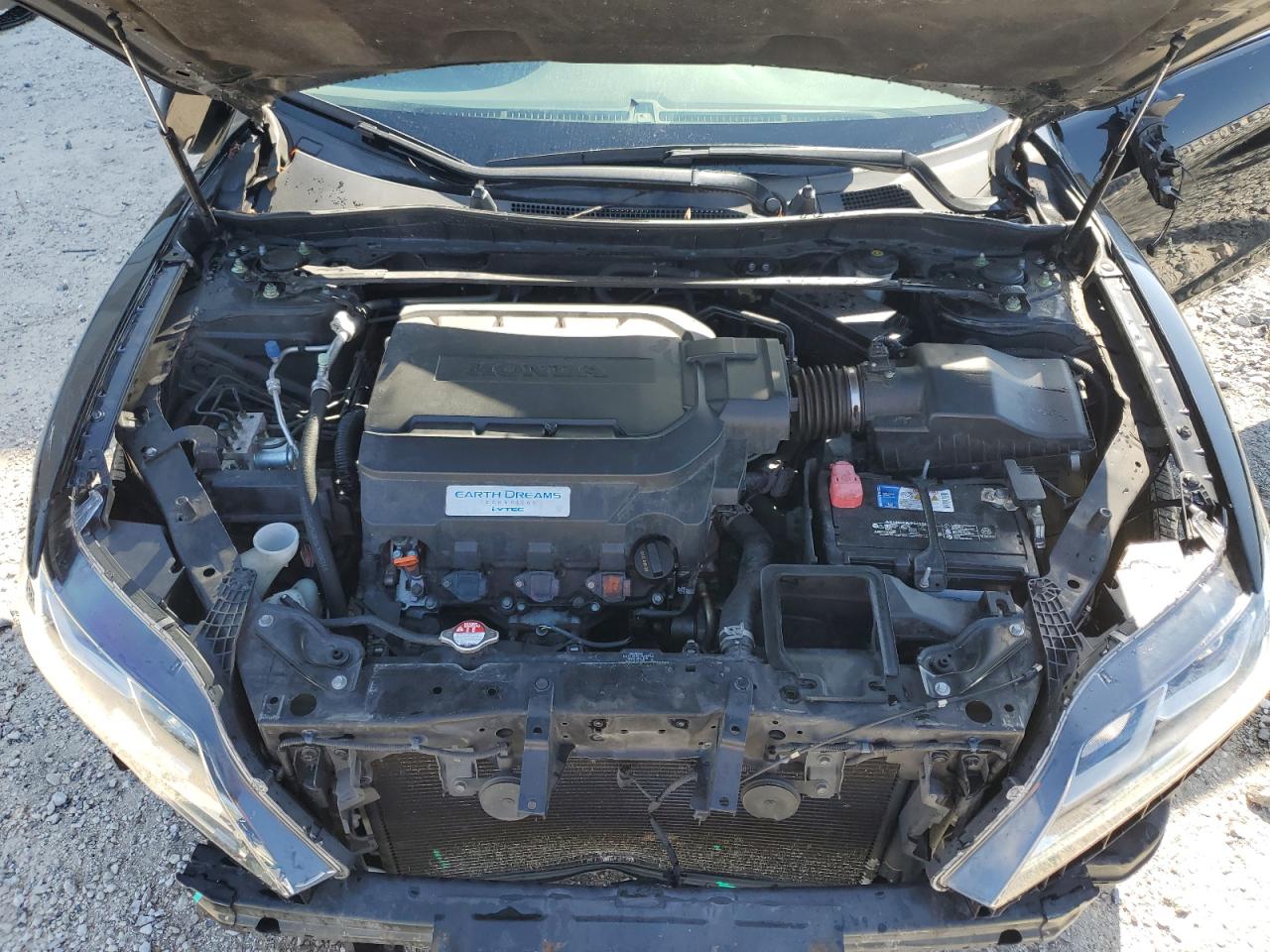 2016 Honda Accord Exl VIN: 1HGCT2B83GA001068 Lot: 83952925