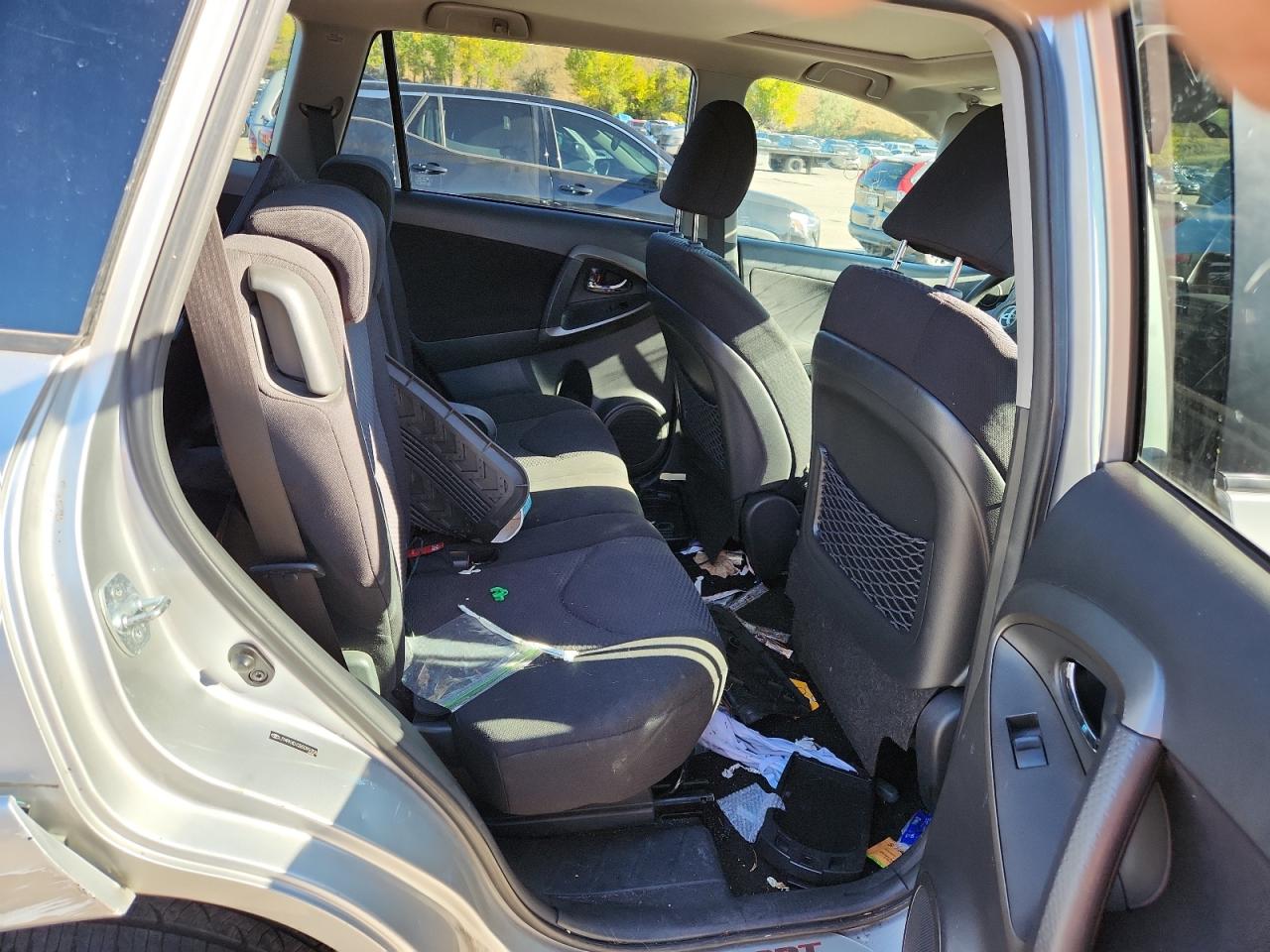 2011 Toyota Rav4 Sport VIN: JTMRK4DV2B5099358 Lot: 85831165