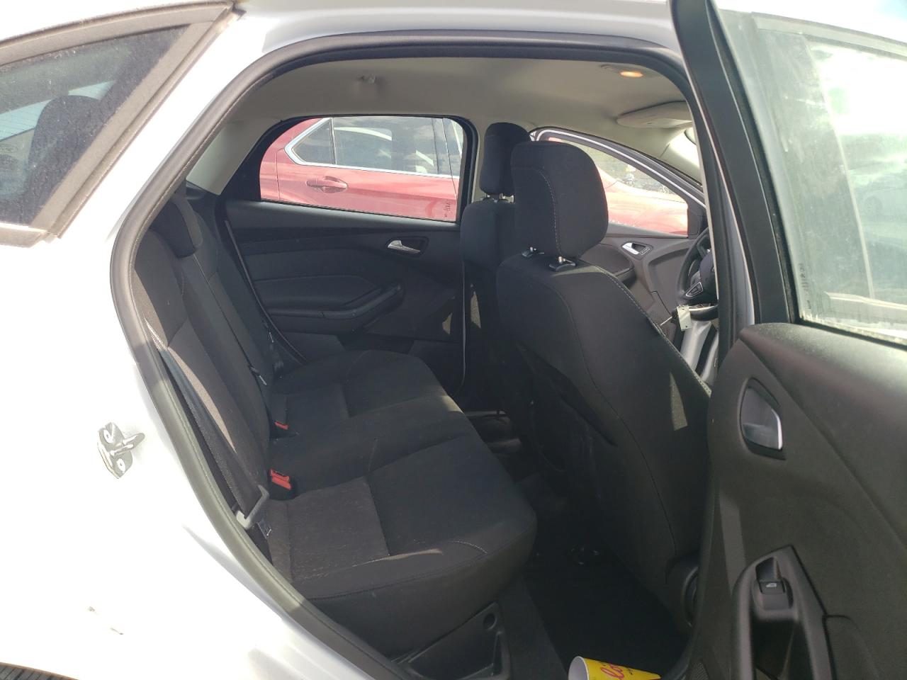 2018 Ford Focus Se VIN: 1FADP3F21JL319761 Lot: 85256715