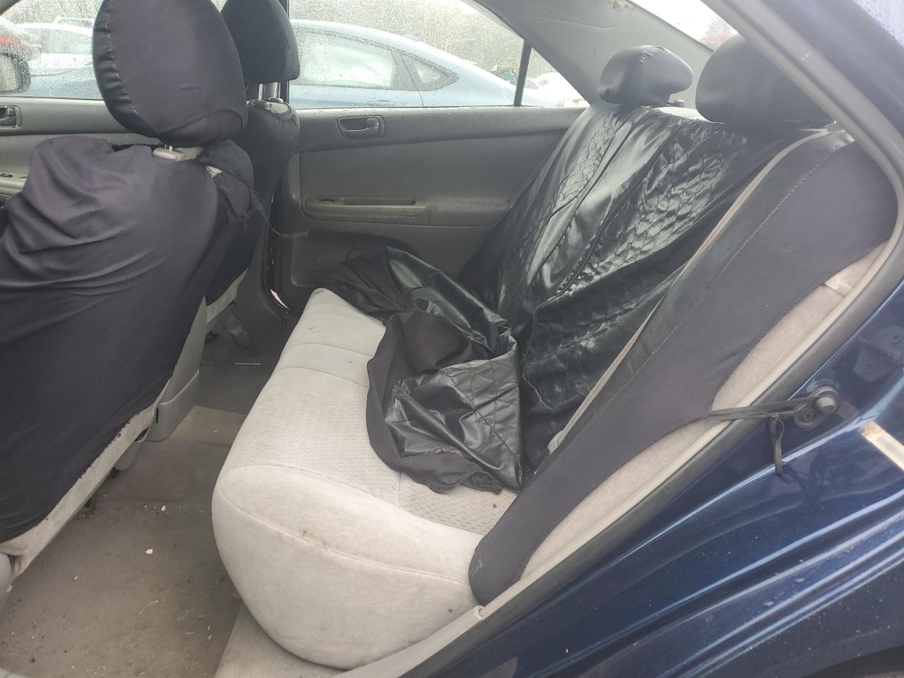 2002 Toyota Camry Le VIN: 4T1BE32K32U593886 Lot: 85887695