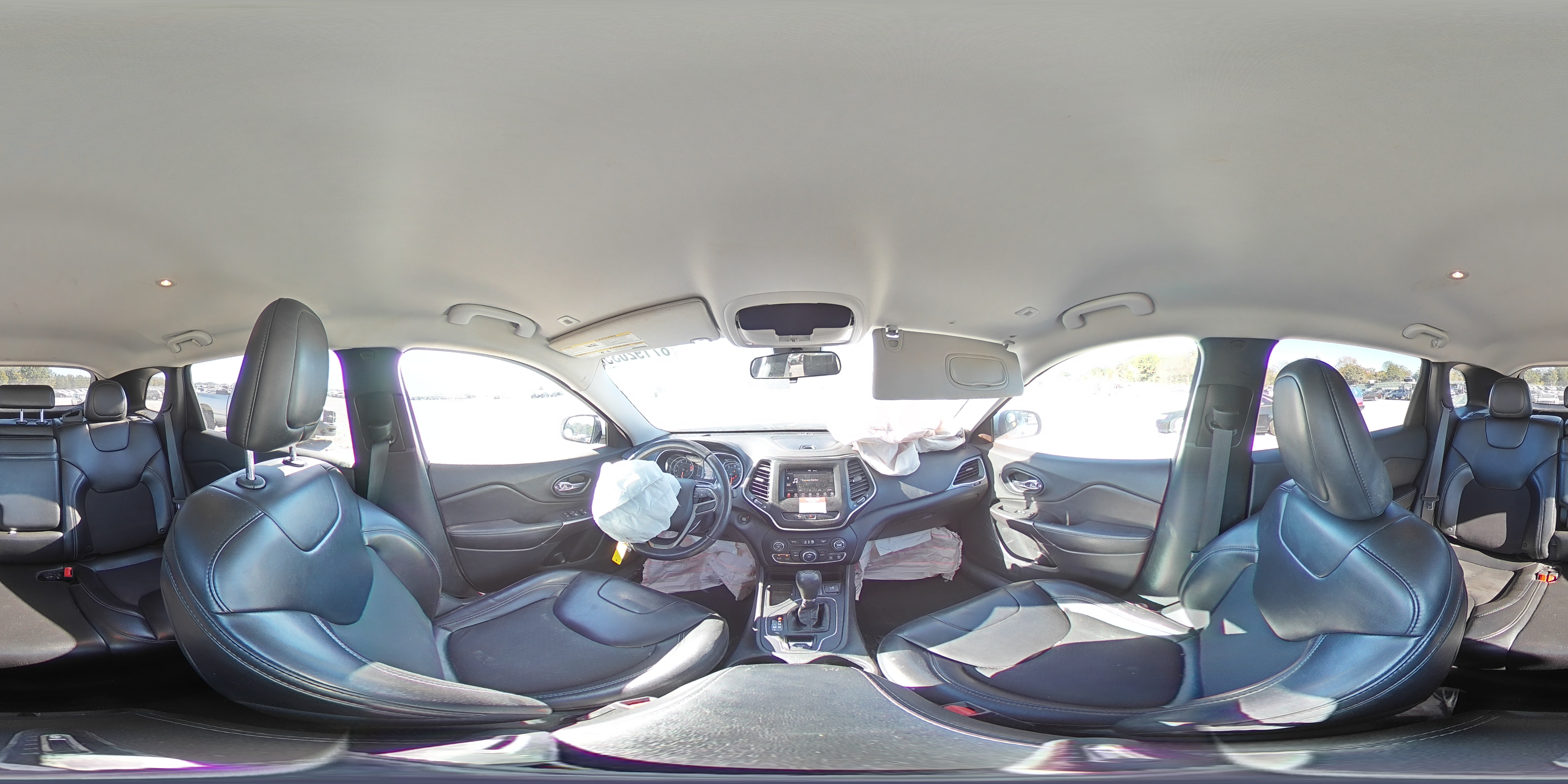 2019 Jeep Cherokee Latitude Plus VIN: 1C4PJLLB4KD316183 Lot: 87192035