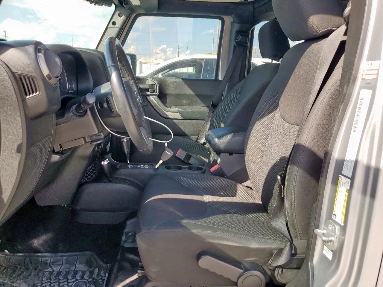 2016 Jeep Wrangler Unlimited Sport VIN: 1C4BJWDG9GL130867 Lot: 85709085