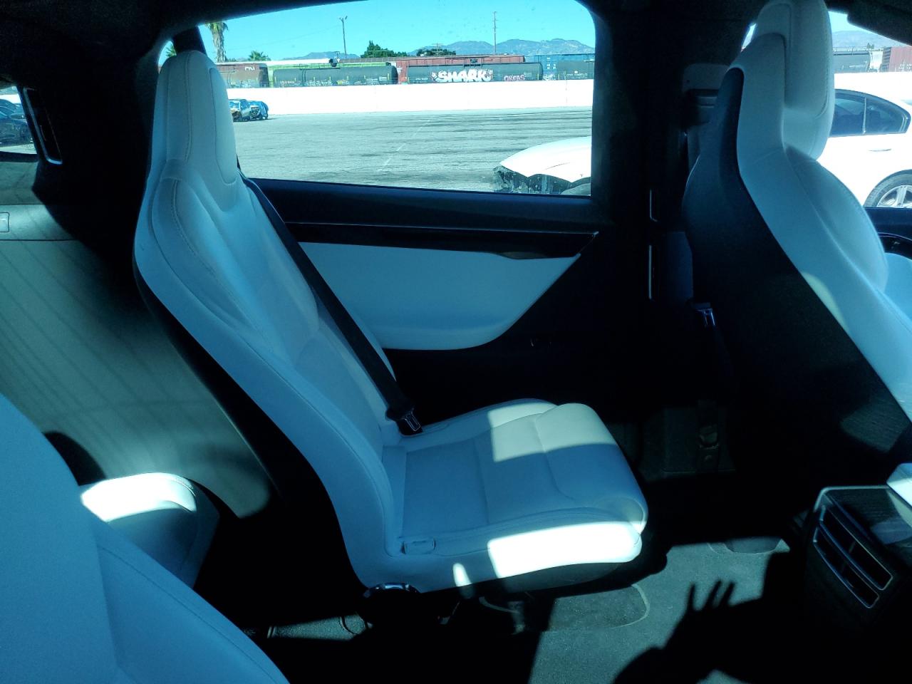 2017 Tesla Model X VIN: 5YJXCBE28HF049973 Lot: 90510965