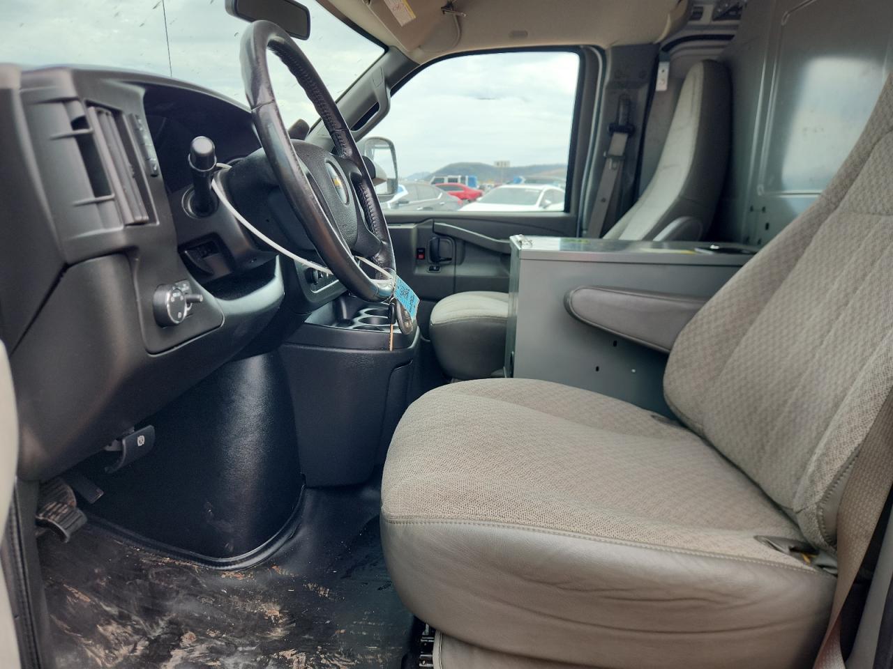 2020 Chevrolet Express G2500 VIN: 1GCWGBFG5L1272693 Lot: 85120415