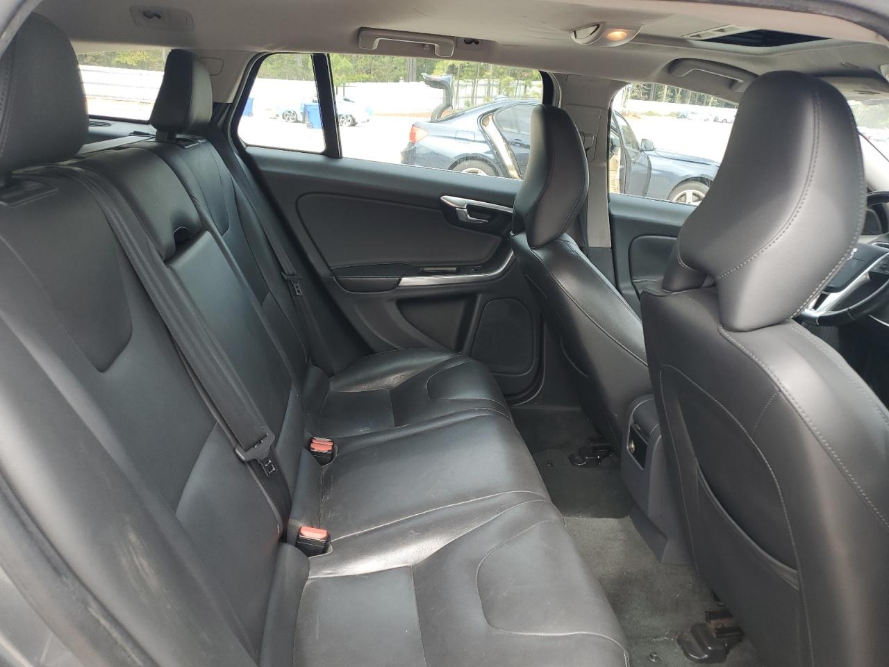 2017 Volvo V60 T5 Premier VIN: YV140MEK1H1365788 Lot: 82298955