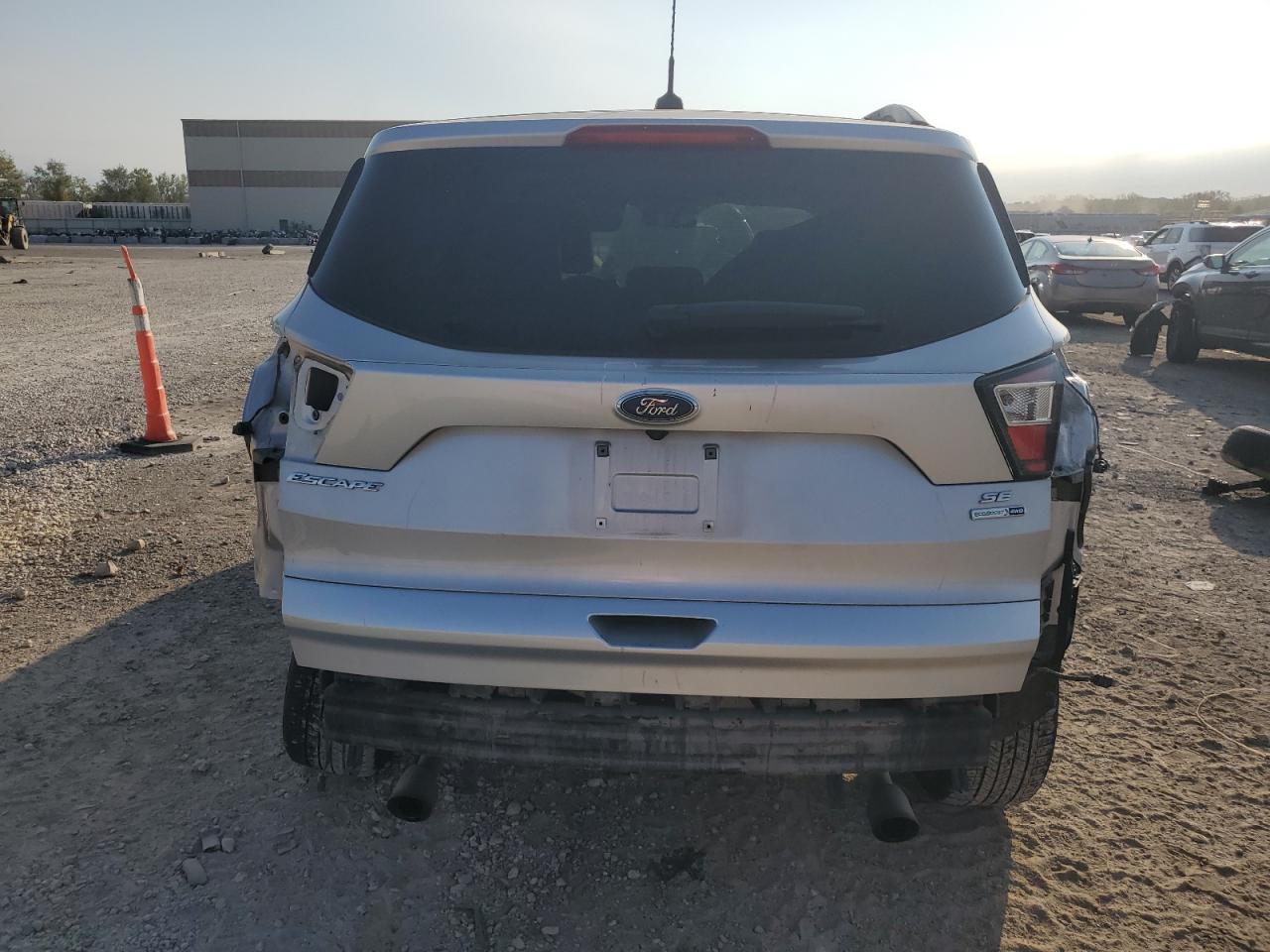 2017 Ford Escape Se VIN: 1FMCU9GD8HUA26425 Lot: 85579395