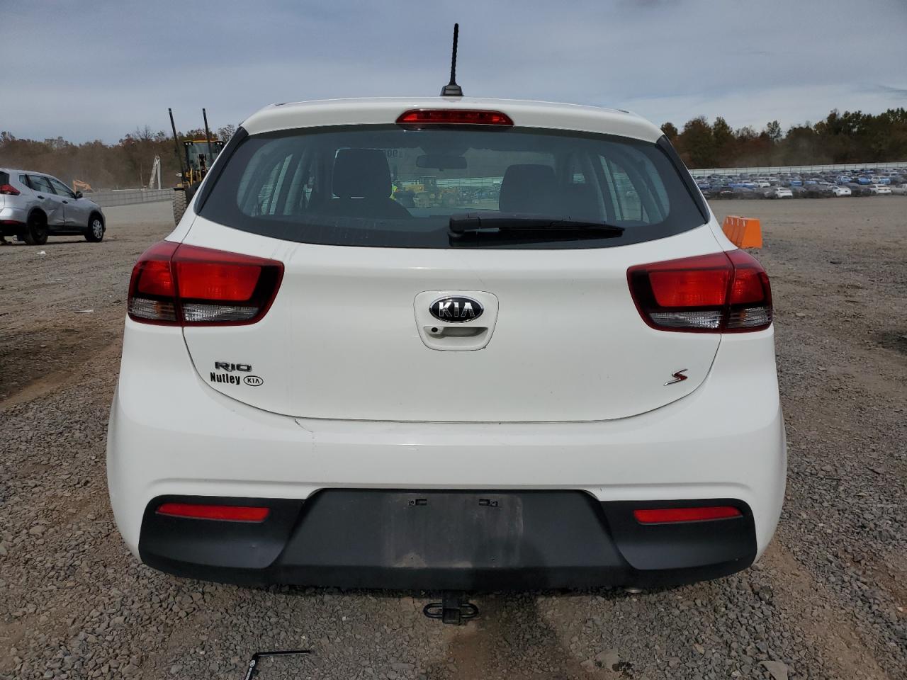 2020 Kia Rio Lx VIN: 3KPA25AD8LE338240 Lot: 90697205