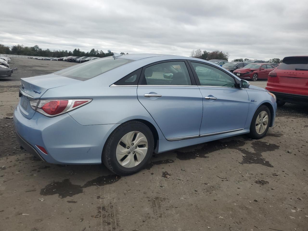 2015 Hyundai Sonata Hybrid VIN: KMHEC4A48FA130645 Lot: 82487085