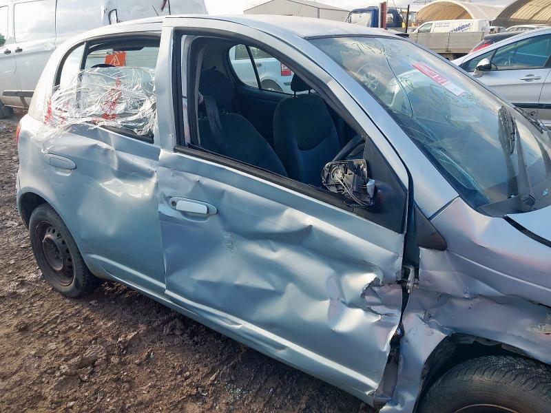 2004 TOYOTA YARIS 1.0 VVT-I BLUE 5DR