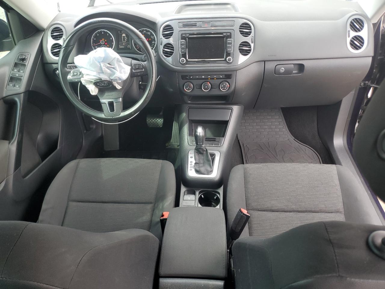 2015 Volkswagen Tiguan S VIN: WVGBV7AX2FW588421 Lot: 85108915