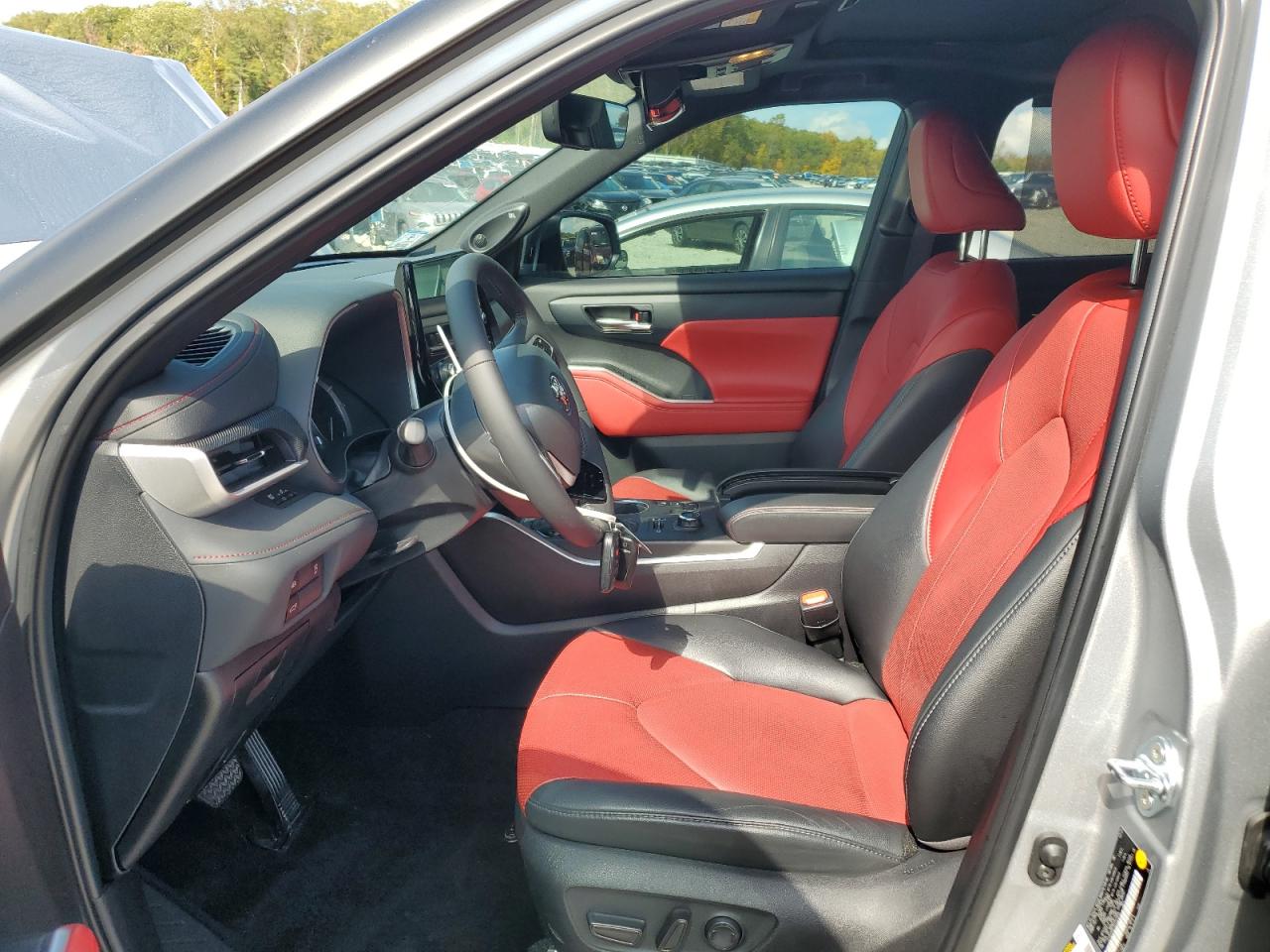 2024 Toyota Highlander Le VIN: 5TDKDRBH1RS545848 Lot: 85115245