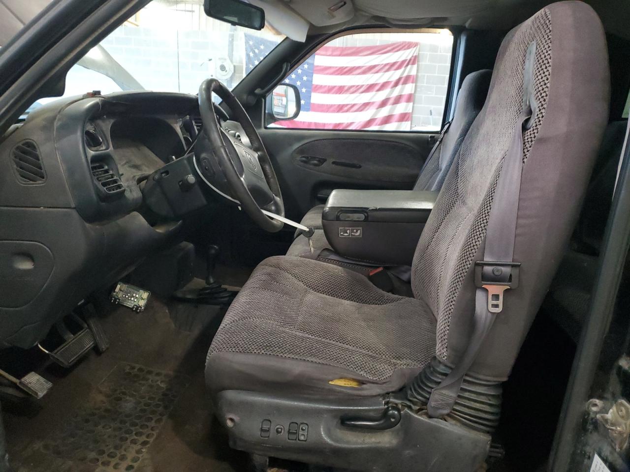 1999 Dodge Ram 1500 VIN: 1B7HF13Z2XJ553559 Lot: 85327335