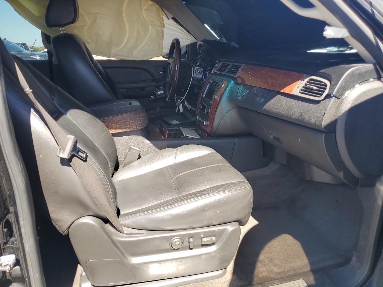 2008 Chevrolet Suburban C1500 Ls VIN: 3GNFC16098G284726 Lot: 82468245