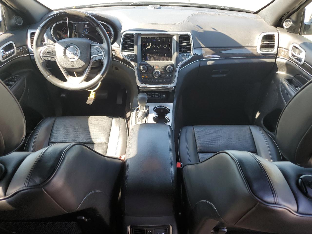 2018 Jeep Grand Cherokee Overland VIN: 1C4RJFCG5JC263987 Lot: 81916125