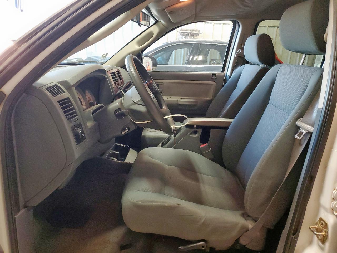 2005 Dodge Dakota Quad Slt VIN: 1D7HE48N95S291868 Lot: 86117665