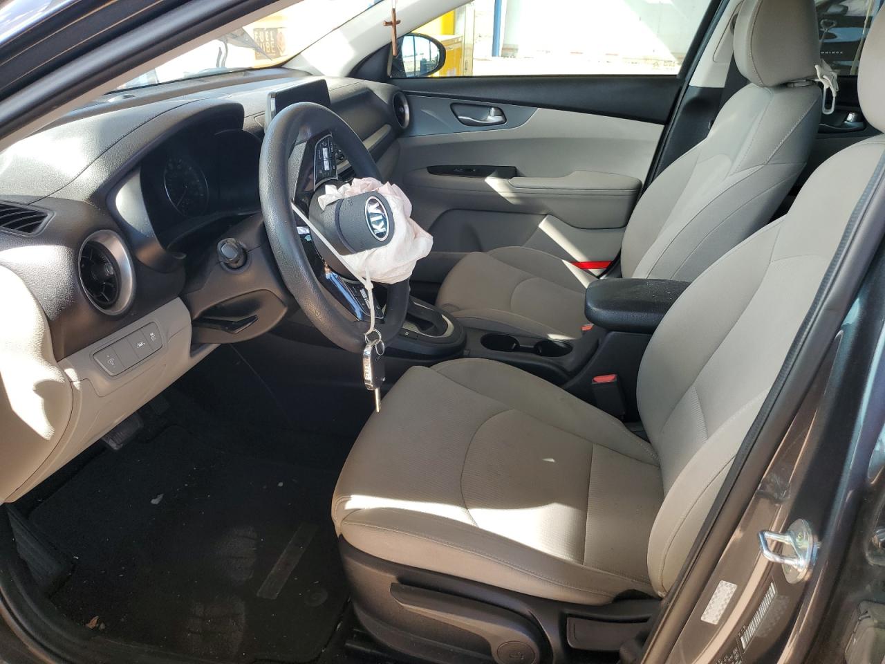 2021 Kia Forte Fe VIN: 3KPF24AD2ME385183 Lot: 85834925