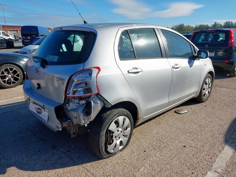 2006 TOYOTA YARIS T3 