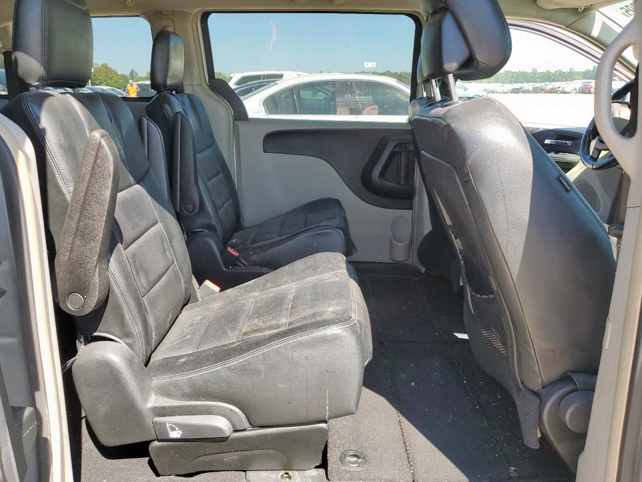 2012 Chrysler Town & Country Touring VIN: 2C4RC1BG0CR133057 Lot: 82410895