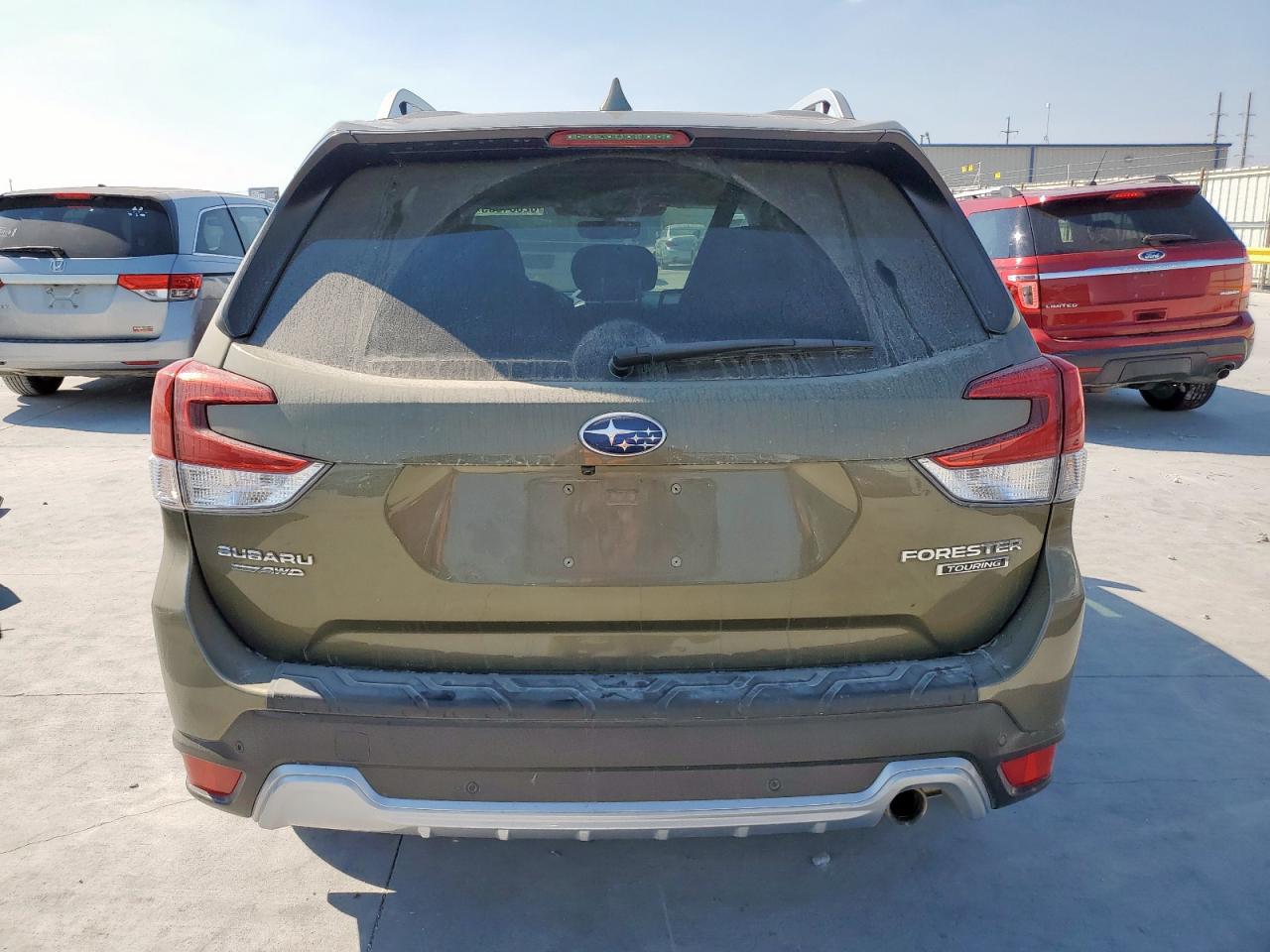 2022 Subaru Forester Touring VIN: JF2SKARC9NH439889 Lot: 82384905