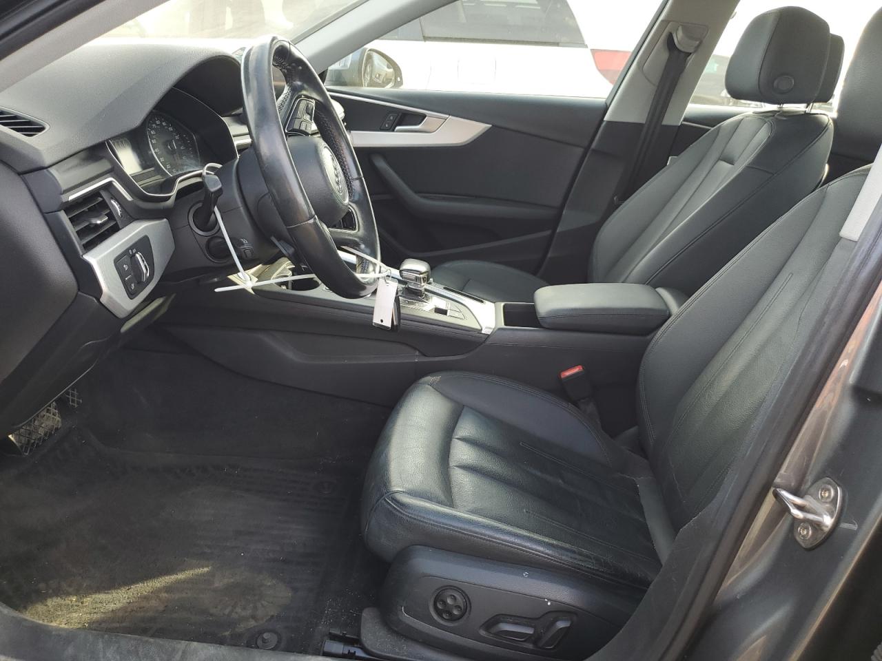 2017 Audi A4 Premium VIN: WAUANAF43HN025914 Lot: 84599835