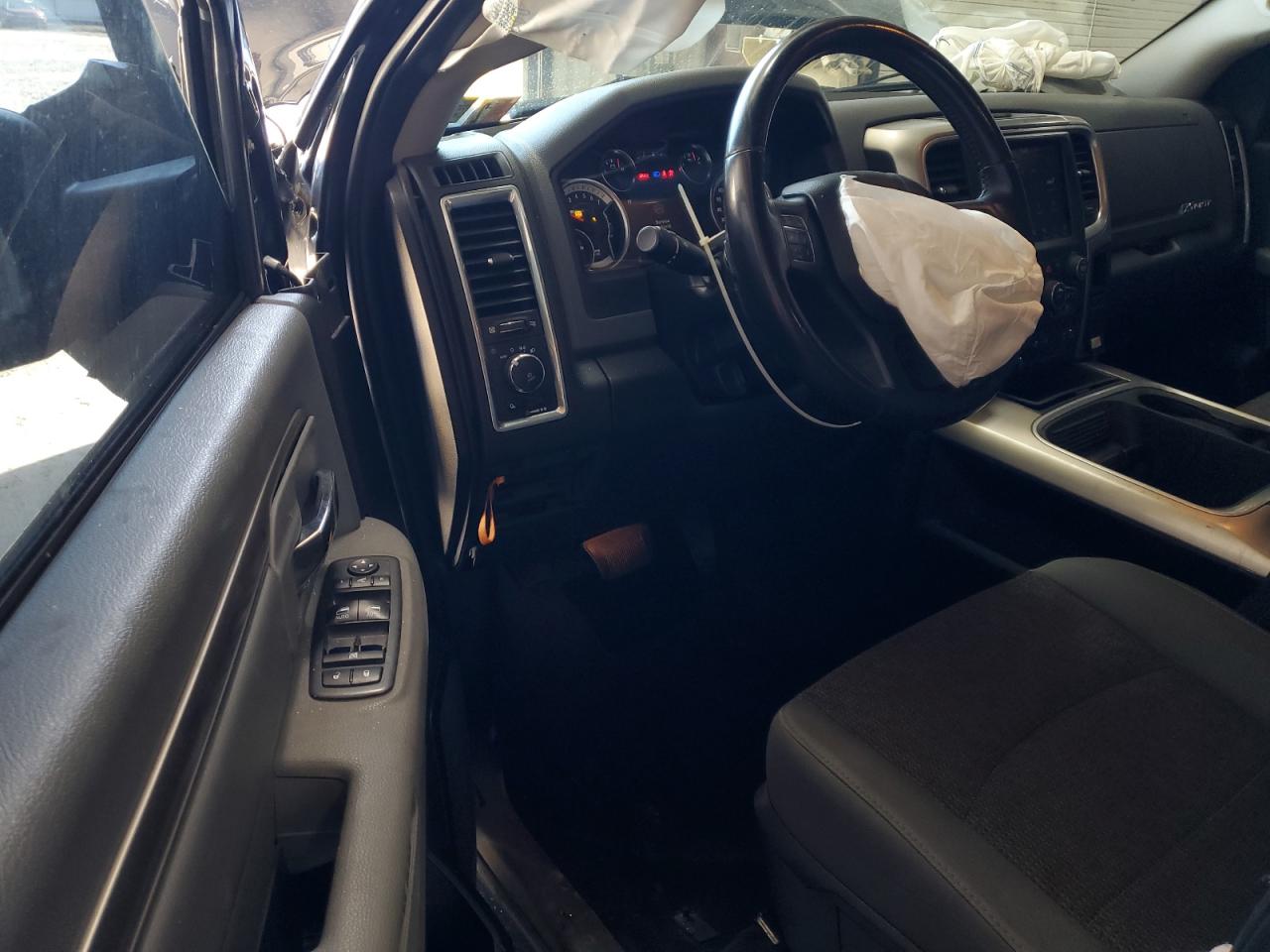 2018 Ram 1500 Slt VIN: 1C6RR7GT5JS276452 Lot: 84738495