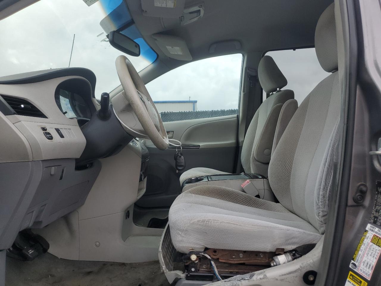 2014 Toyota Sienna Le VIN: 5TDKK3DCXES425299 Lot: 85565585