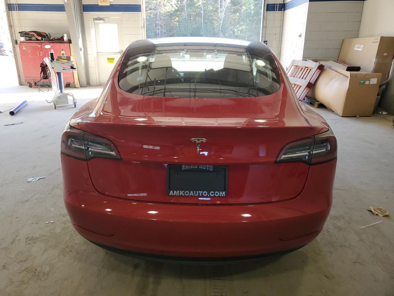 2018 Tesla Model 3 VIN: 5YJ3E1EA5JF047484 Lot: 82668915