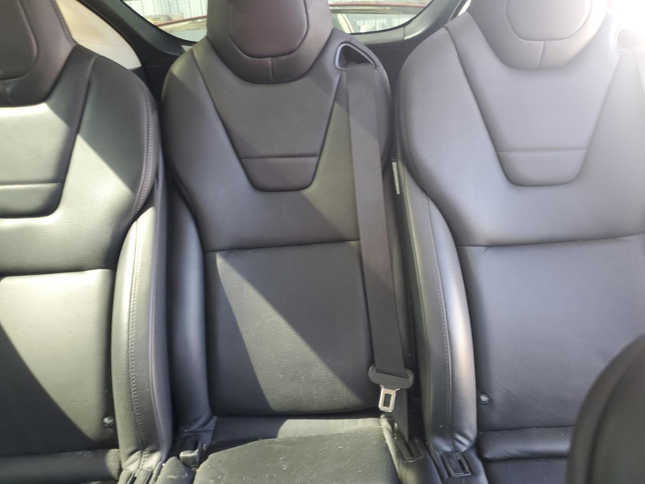 2016 Tesla Model X VIN: 5YJXCAE25GF004207 Lot: 84266585