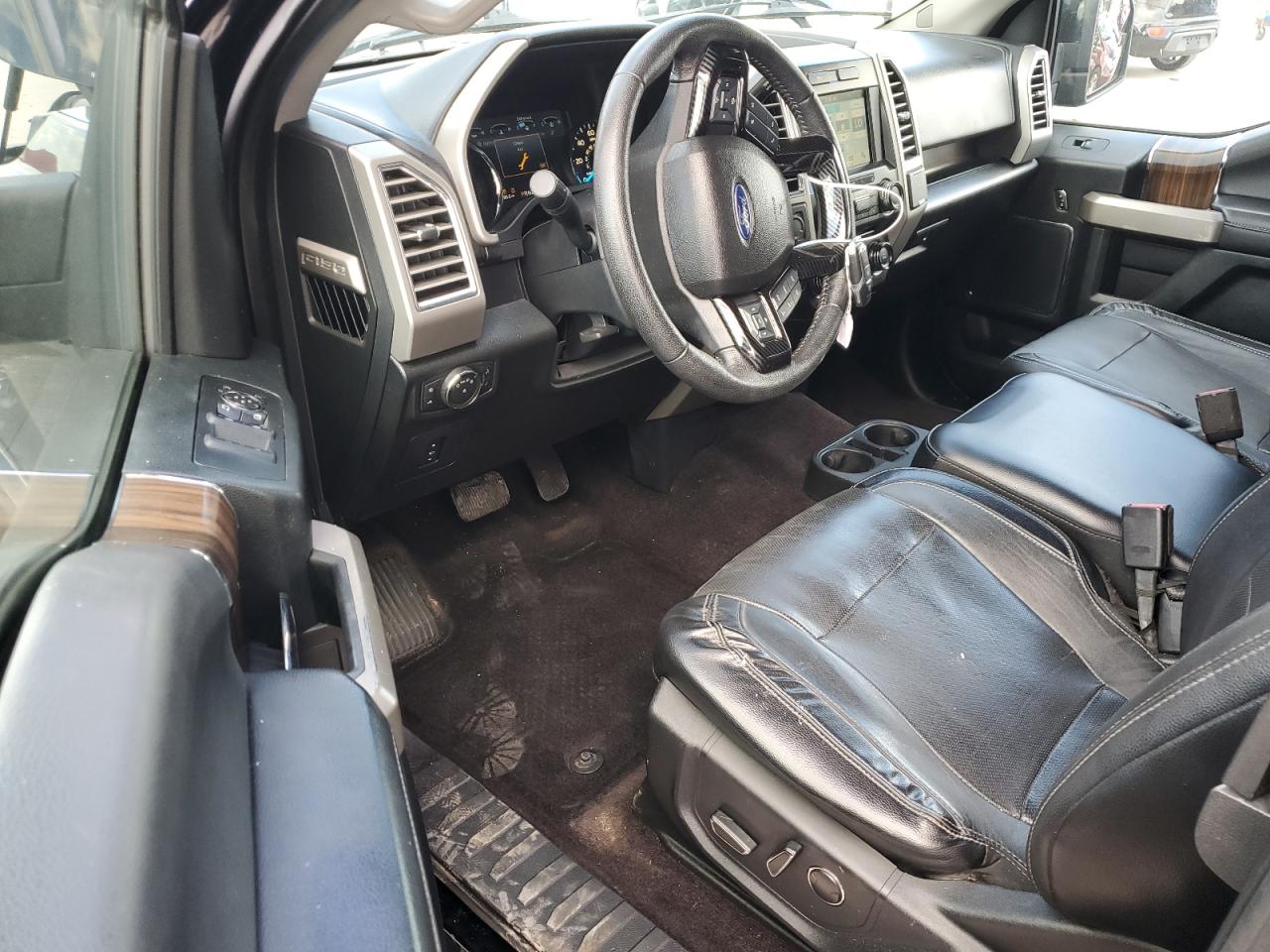 2016 Ford F150 Super Cab VIN: 1FTFX1EF0GFB40243 Lot: 82546875