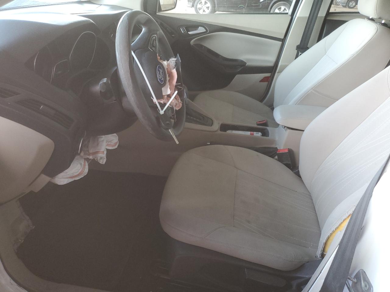 2015 Ford Focus Se VIN: 1FADP3F20FL330466 Lot: 82347795