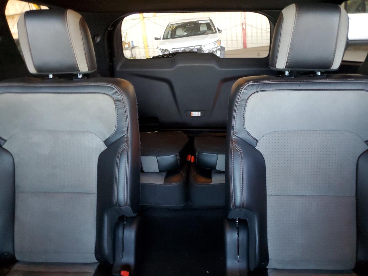 2017 Ford Explorer Xlt VIN: 1FM5K8D86HGB13352 Lot: 81129085