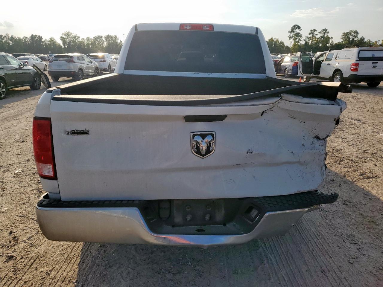 2022 Ram 1500 Classic Tradesman VIN: 3C6RR6KT2NG172984 Lot: 81942225