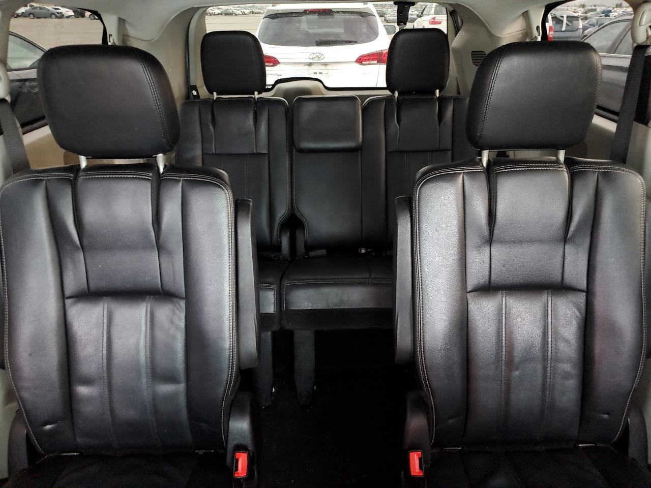 2014 Chrysler Town & Country Touring VIN: 2C4RC1BG3ER210989 Lot: 86330325