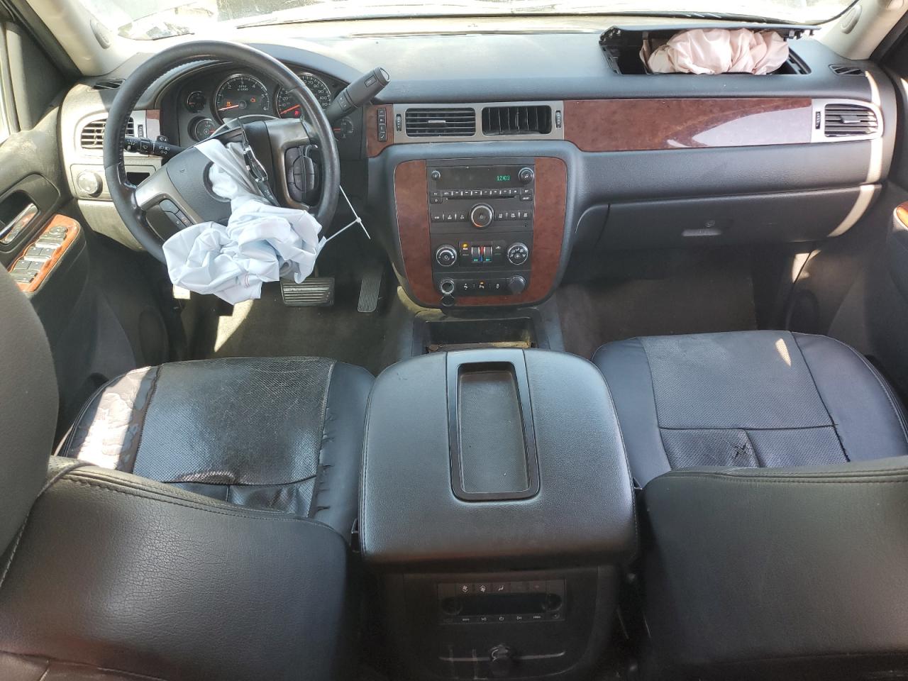 2014 Chevrolet Suburban C1500 Ls VIN: 1GNSCHE06ER221622 Lot: 82325745