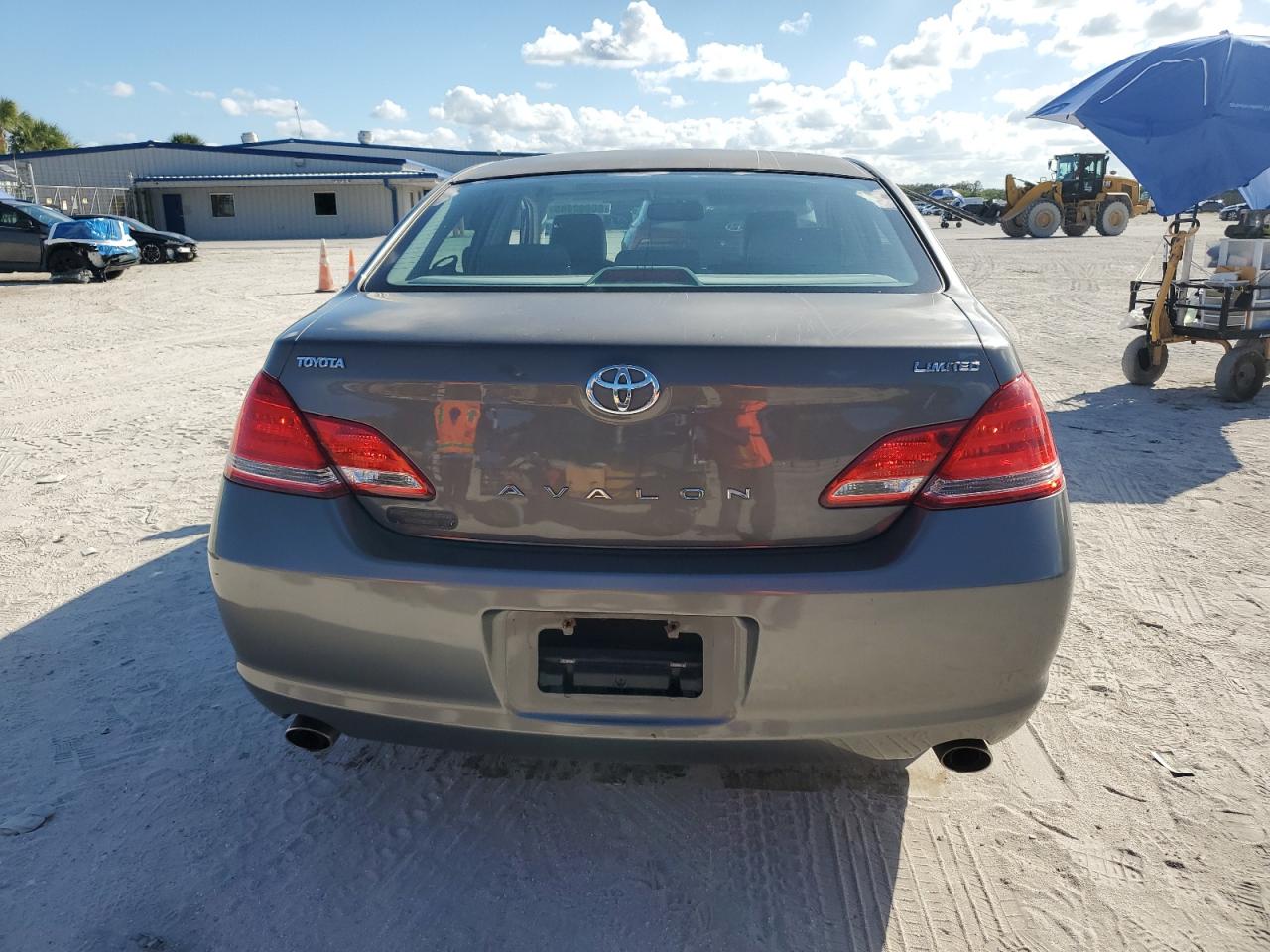 2007 Toyota Avalon Xl VIN: 4T1BK36B57U184623 Lot: 90011465